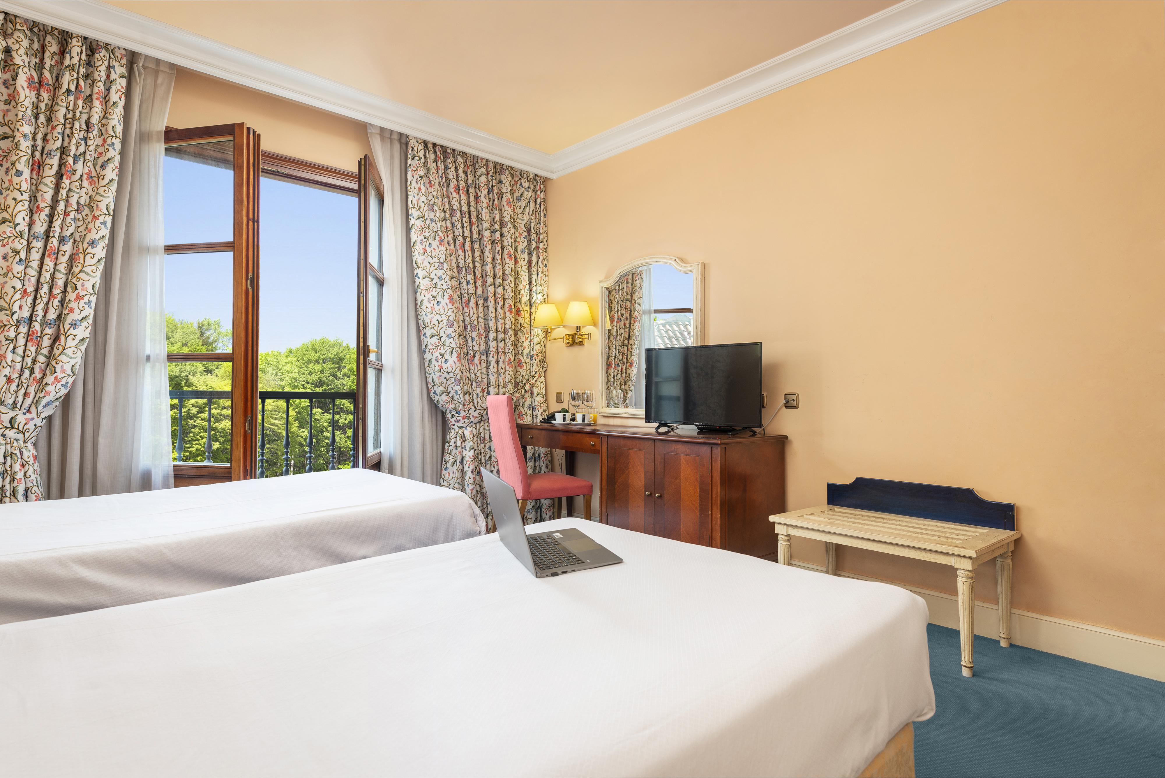 Tryp Bilbao Sondika Hotel Zewnętrze zdjęcie