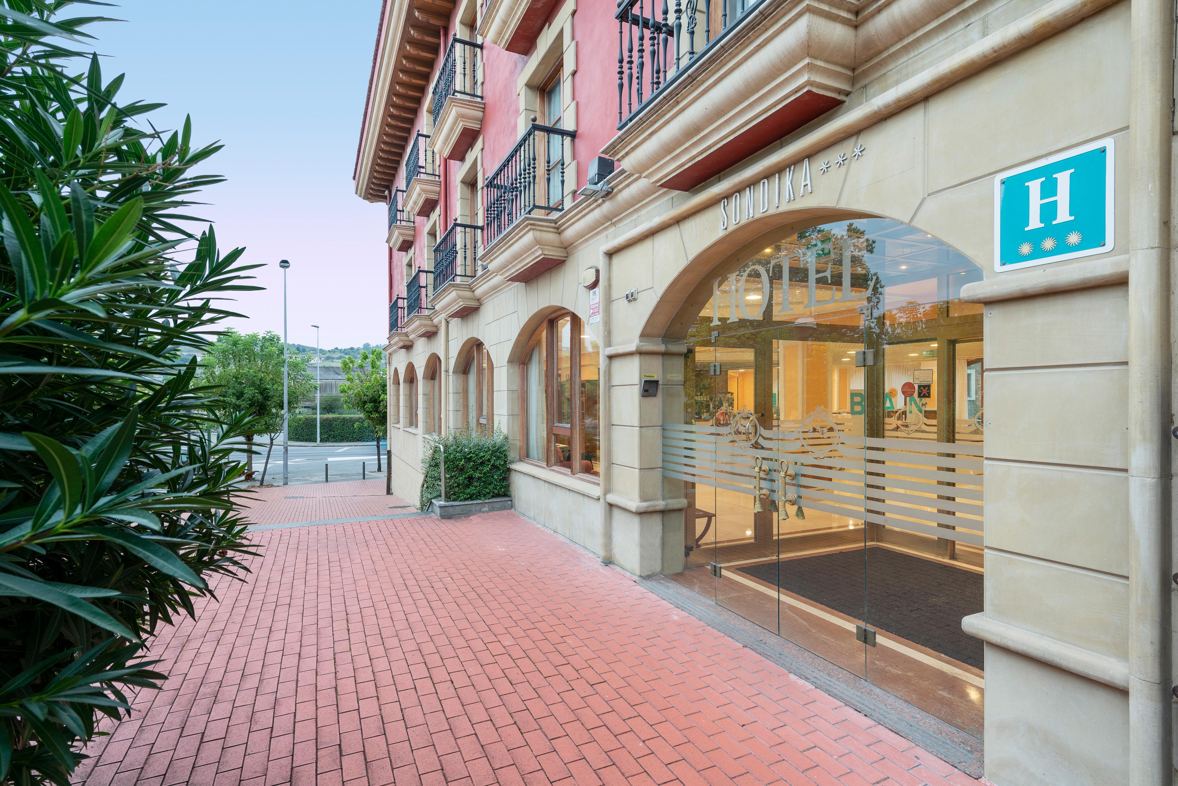 Tryp Bilbao Sondika Hotel Zewnętrze zdjęcie