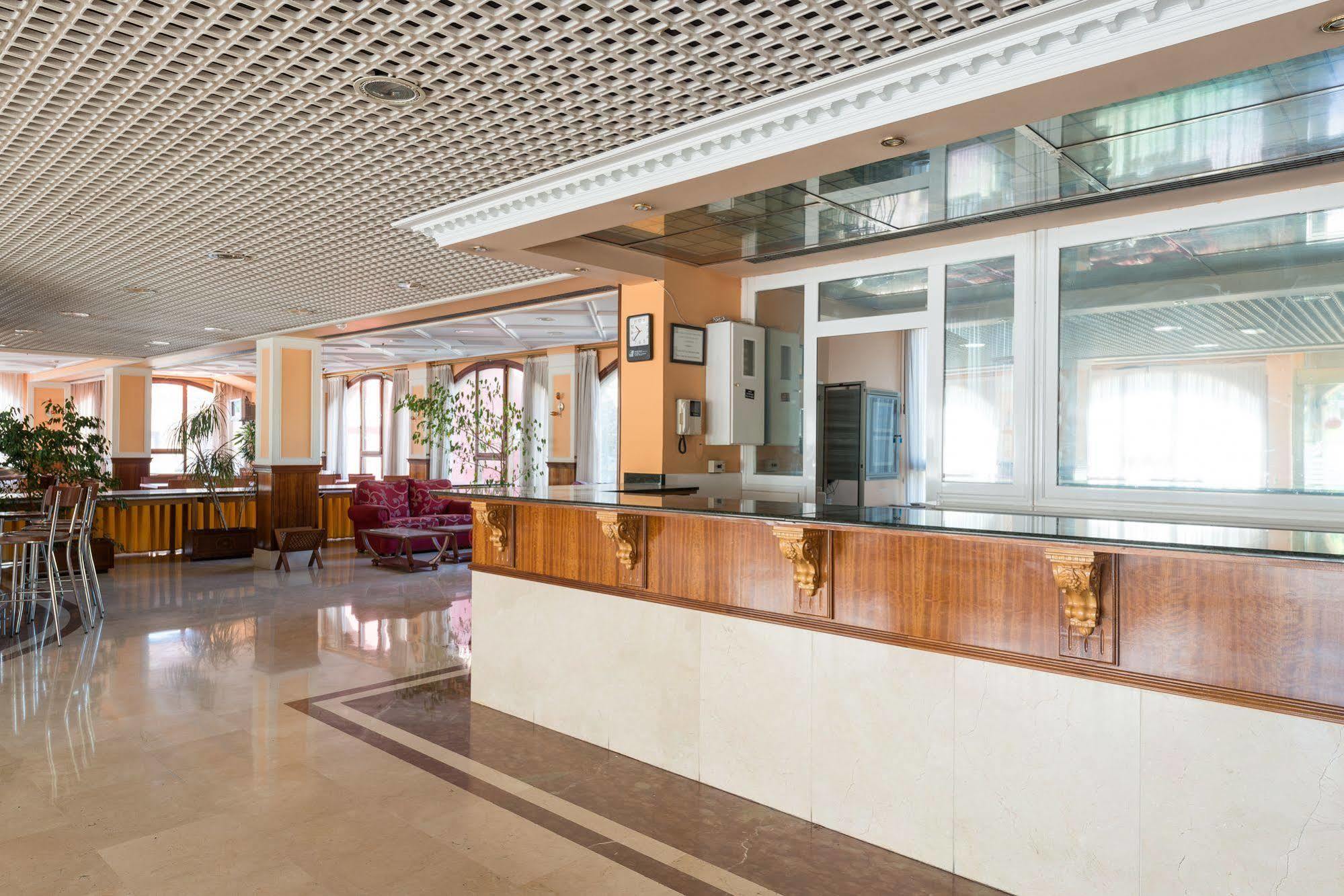 Tryp Bilbao Sondika Hotel Zewnętrze zdjęcie